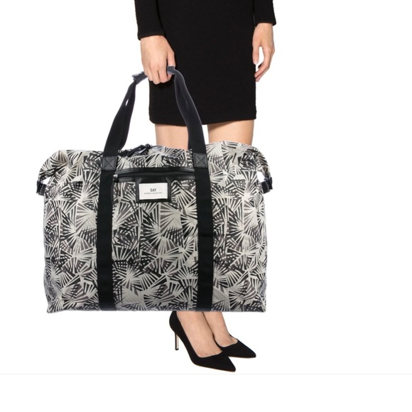 DAY by Birger et Mikkelsen abstract, palm print weekender bag! The Gweneth tote. - Picture 3 of 8